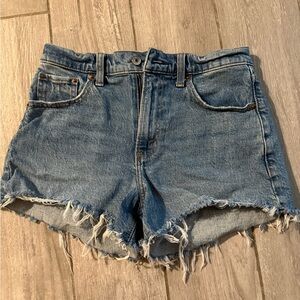 Abercrombie & Fitch 90s Cutoff Relaxed short